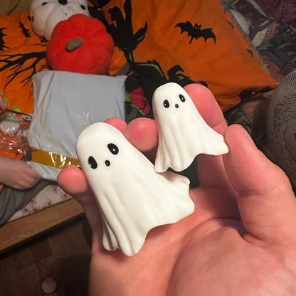 SpookyStatues